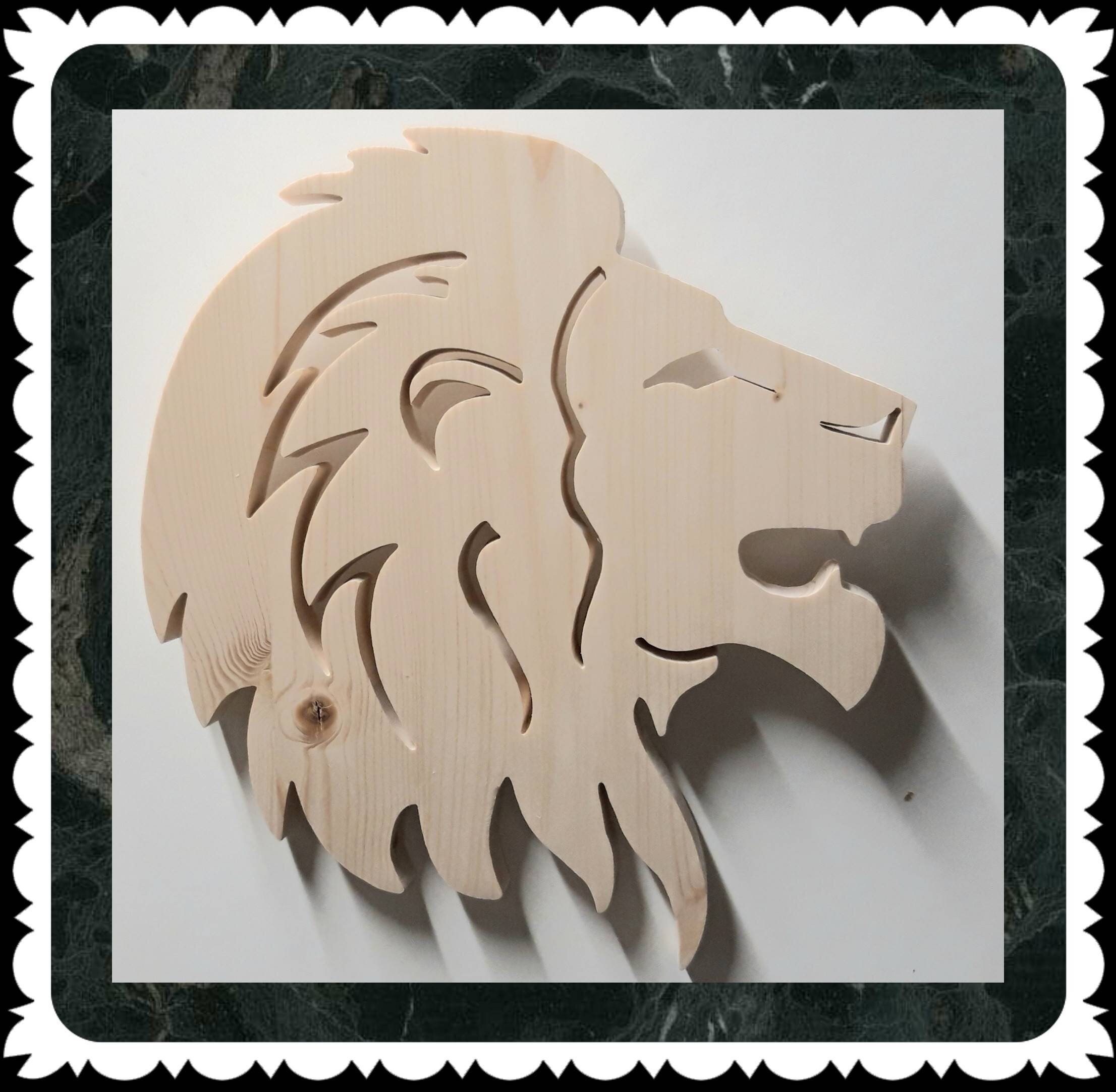 Sculpture Lion en Bois