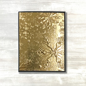 Carte de voeux de vacances d'hiver avec flocons de neige dorés en relief – Parfaite pour les cartes de correspondance de Noël et des fêtes. Cette carte faite main est un must-have !