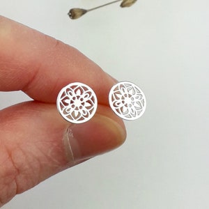 Mandala Flower Stud Earrings 925 Sterling Silver (1 pair)