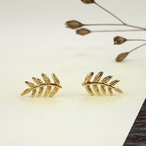 Leaf ear studs gold (1 pair) (925 sterling silver)