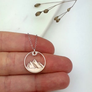 Mountain necklace rose gold (925 sterling silver)