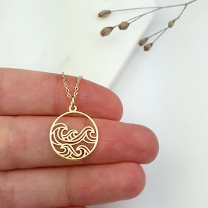 Wave necklace gold (925 sterling silver)