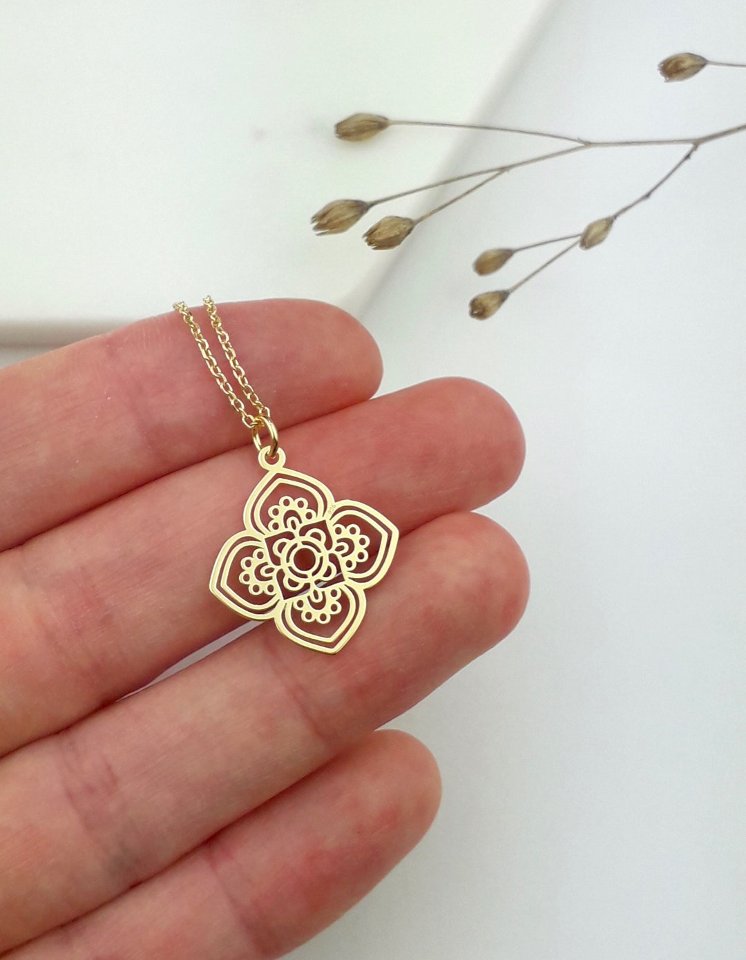 Halskette mit Mandala Anhänger gold 925er Sterling Silber - Etsy.de