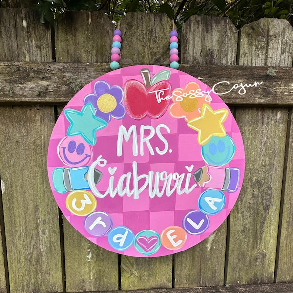 Colgador de puerta personalizado para profesores: Decoración divertida para la vuelta al cole