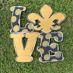 Fleur de lis  | Nola | New Orleans  | New Orleans Saints |Saints door hanger | Louisiana football | Louisiana Door Hanger | welcome Door |