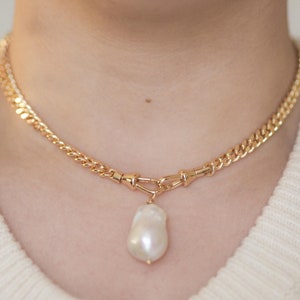 Baroque Freshwater Pearl Charm Necklace, 18k Gold Plated Curb Chain, Women’s Chunky Curb chain necklace, Statement clasp necklace