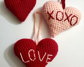 Crochet Heart/ Heart Doorknob Hanger/ Valentines Doorknob Hanger/ Valentines Ornament/ Heart Ornament/ Valentines Decoration/ Heart Decor