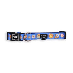 Niedliches Space Hunde Halsband in Blau - Kawaii Galaxy Hunde Halsband - Planeten, Sterne, Raketen Halsband