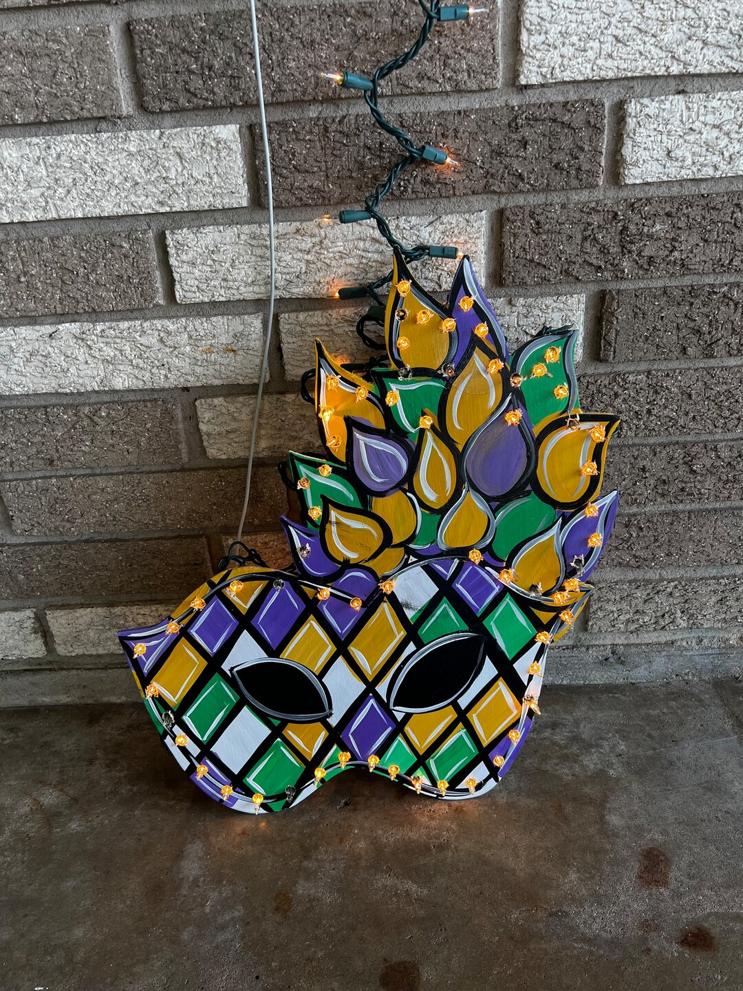 mardi gras lighted garland