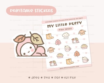 Può includere: Adesivi per planner stampabili con un simpatico personaggio dei cartoni animati con disegni autunnali. Gli adesivi includono un personaggio con un cappello di foglie, una tazza di cioccolata calda, una torta, una nuvola di pioggia e un maglione. Il testo "My Little Puffy Fall Series" è stampato sul foglio.