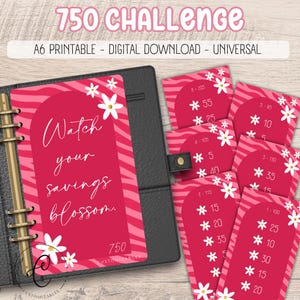 Op de afbeelding: Een set A6-printbare spaarchallenge-kaarten met een roze en rode zebrapatroon-achtergrond en witte bloemaccenten. De kaarten tonen de tekst Watch your savings blossom en diverse numerieke waarden voor het bijhouden van financiële doelen.