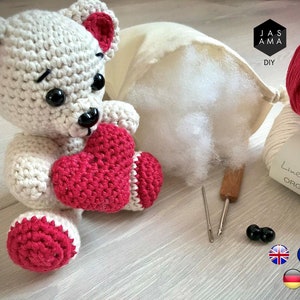 DIY kit Make your own heart-bear premium crochet starter kit image 1