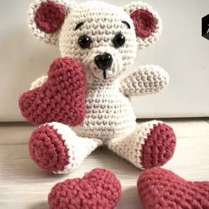 DIY kit Make your own heart-bear premium crochet starter kit image 5