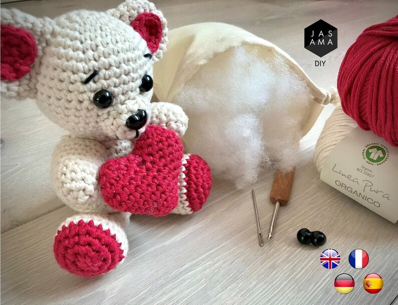 DIY kit Make your own heart-bear premium crochet starter kit image 1