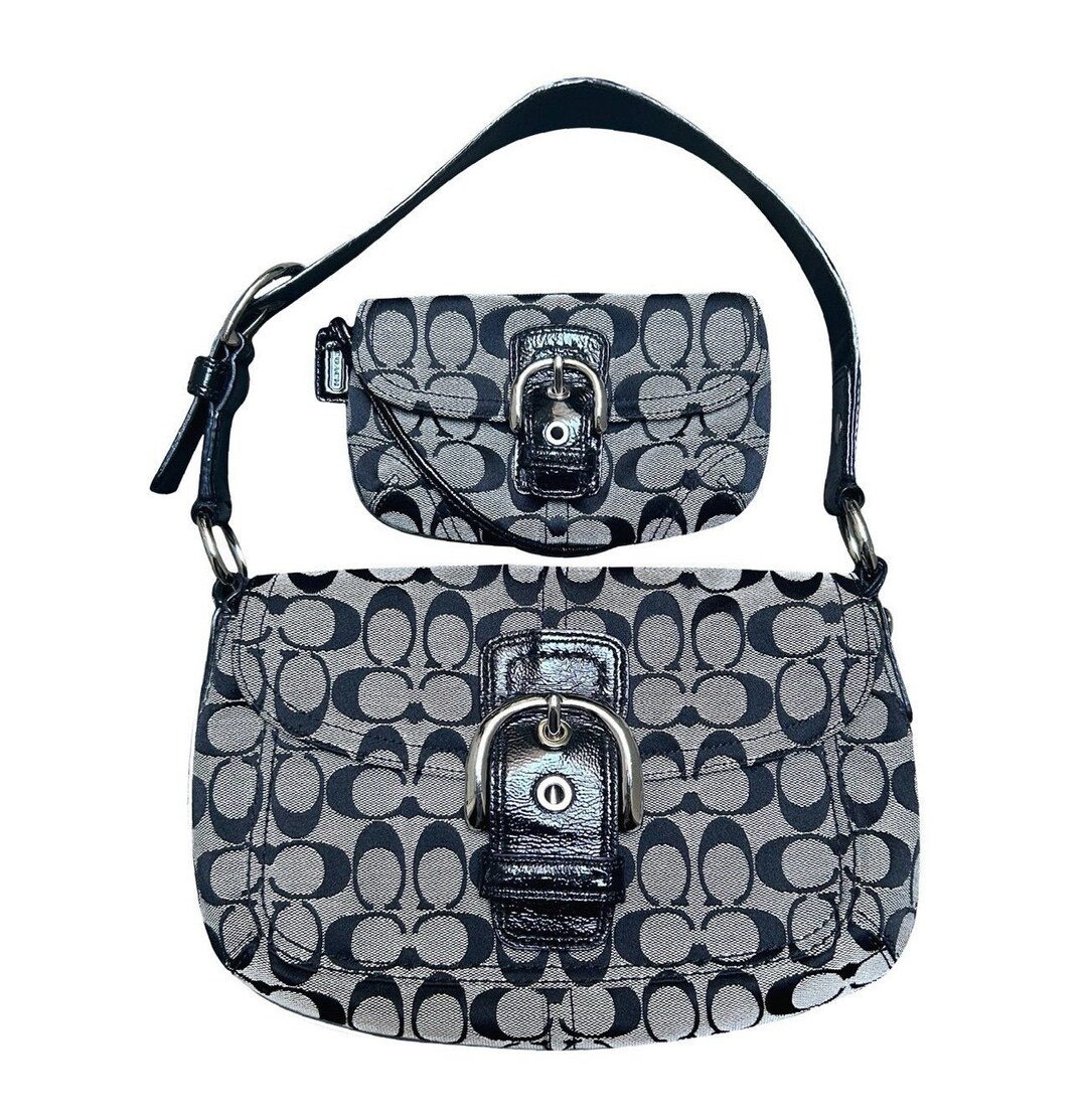 Coach - Signature Black/grey Soho Bag and Wristlet Set - Etsy Coach - Signature Black/grey Soho Bag and Wristlet Set - Etsy
