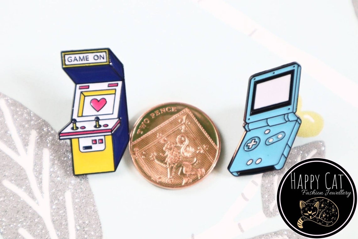 Gaming Pin Badge Game Console Pin/broach Gaming Gift Ideas Etsy