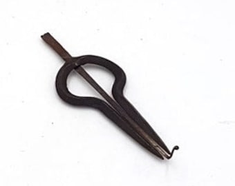 Traditional wrought iron jew's harp.