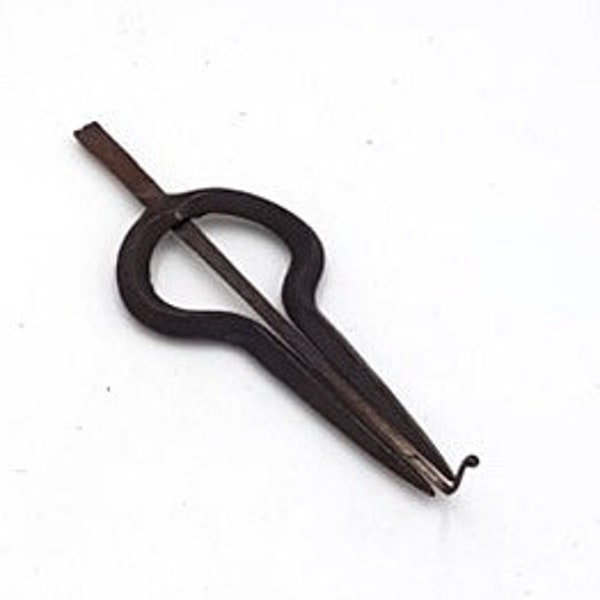 Traditional wrought iron jew's harp.