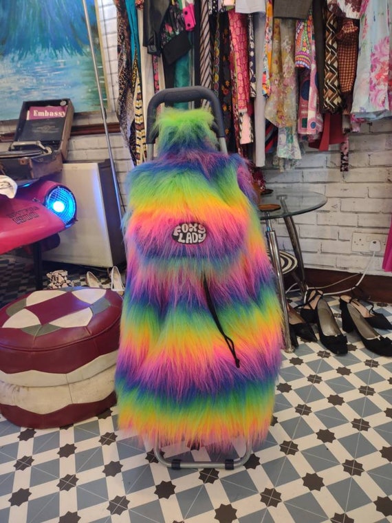 Der Priority Foxy Lady Einkaufswagen Wahlen Sie Ihr Fell aus. Funky pelzig pelzig festival funkart kart. Etsy