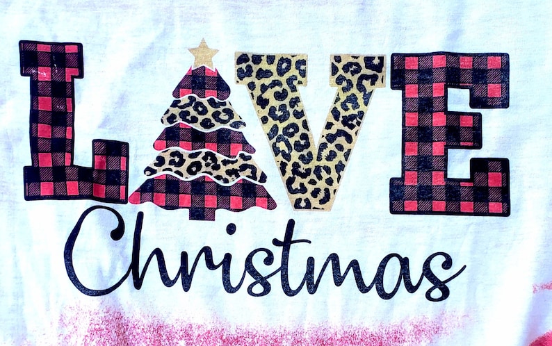 Love Christmas w Leopard print Bleached adult T shirt in Heather Red.