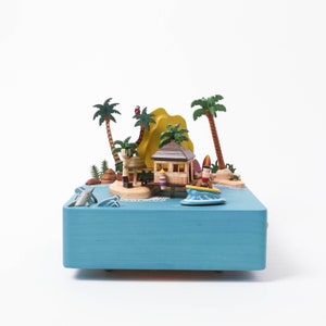 Sunshine Island Wooden Music Box No Personalization