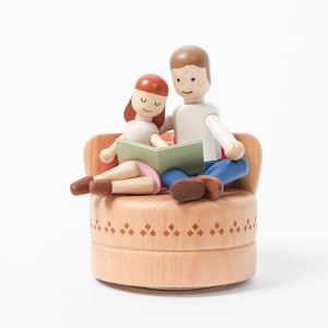 Wooden Sweet Couple Music Box