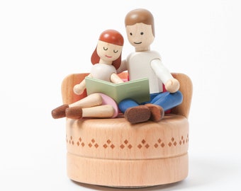 Wooden Sweet Couple Music Box