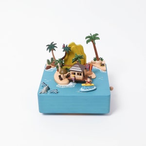 Sunshine Island Wooden Music Box image 3