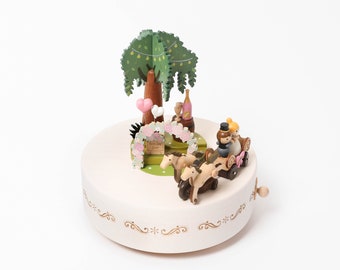 Carriage Garden Wedding Music Box