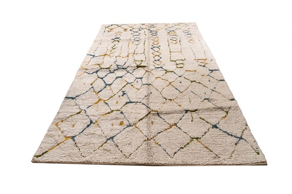 Very Diffrent Unique Moroccan Rug, 5'8''x 9'2''Faded Beige Color Shaggy Rug,Bohemian Rustic Rug,Handmade area rug,Faded Rug,Living Room