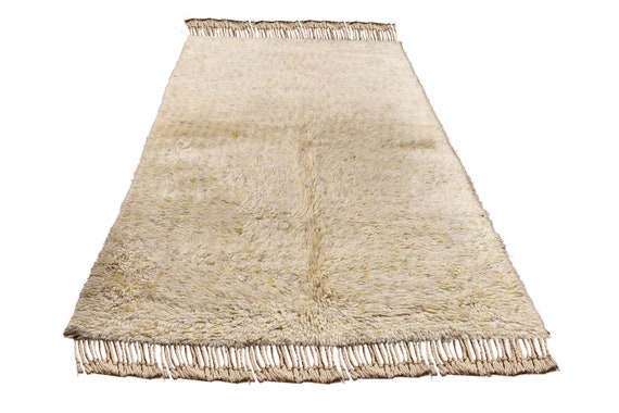 Very Diffrent Unique Moroccan  Rug, 5'2''x 8'03'' Faded Beige Color Shaggy Rug,Bohemian Rustic Rug,Handmade area rug,Faded Rug,Living Room