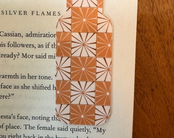 Floral Checker Magnetic Bookmark | vintage, orange, checkerboard gift for book lovers, planner page saver, page holder, bookmarks