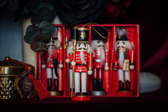 Vintage christmas nutcrackers top