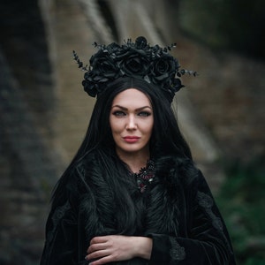BLACK FLOWER CROWN, dark flower crown, Floral Crown, Flower Headband, Gothic Headband, Gothic crown, gothic wedding, festival crown, diadem