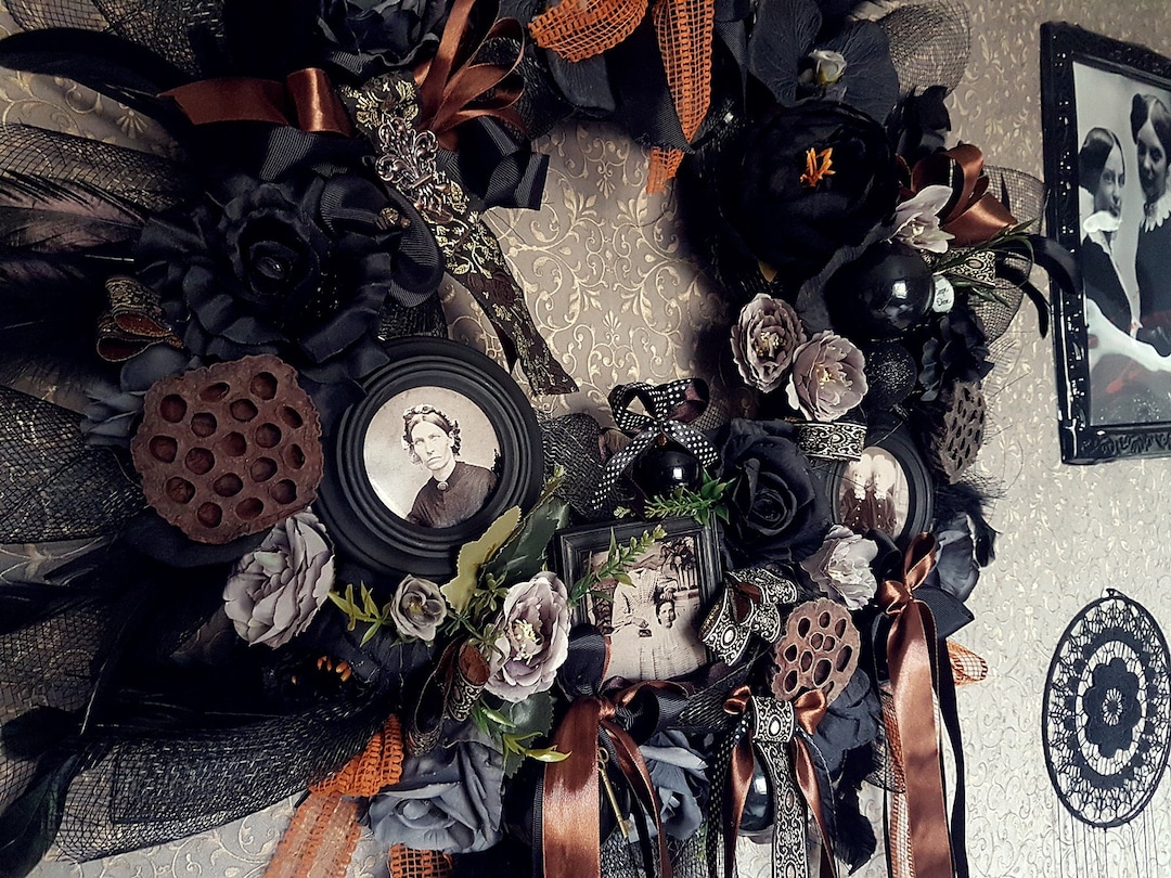 GOTHIC WALL WREATH, Victorian Mourning Wreath, Post Mortem Art, Gothic ...