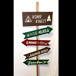 Wooden Directional Arrow Sign, 5 panels