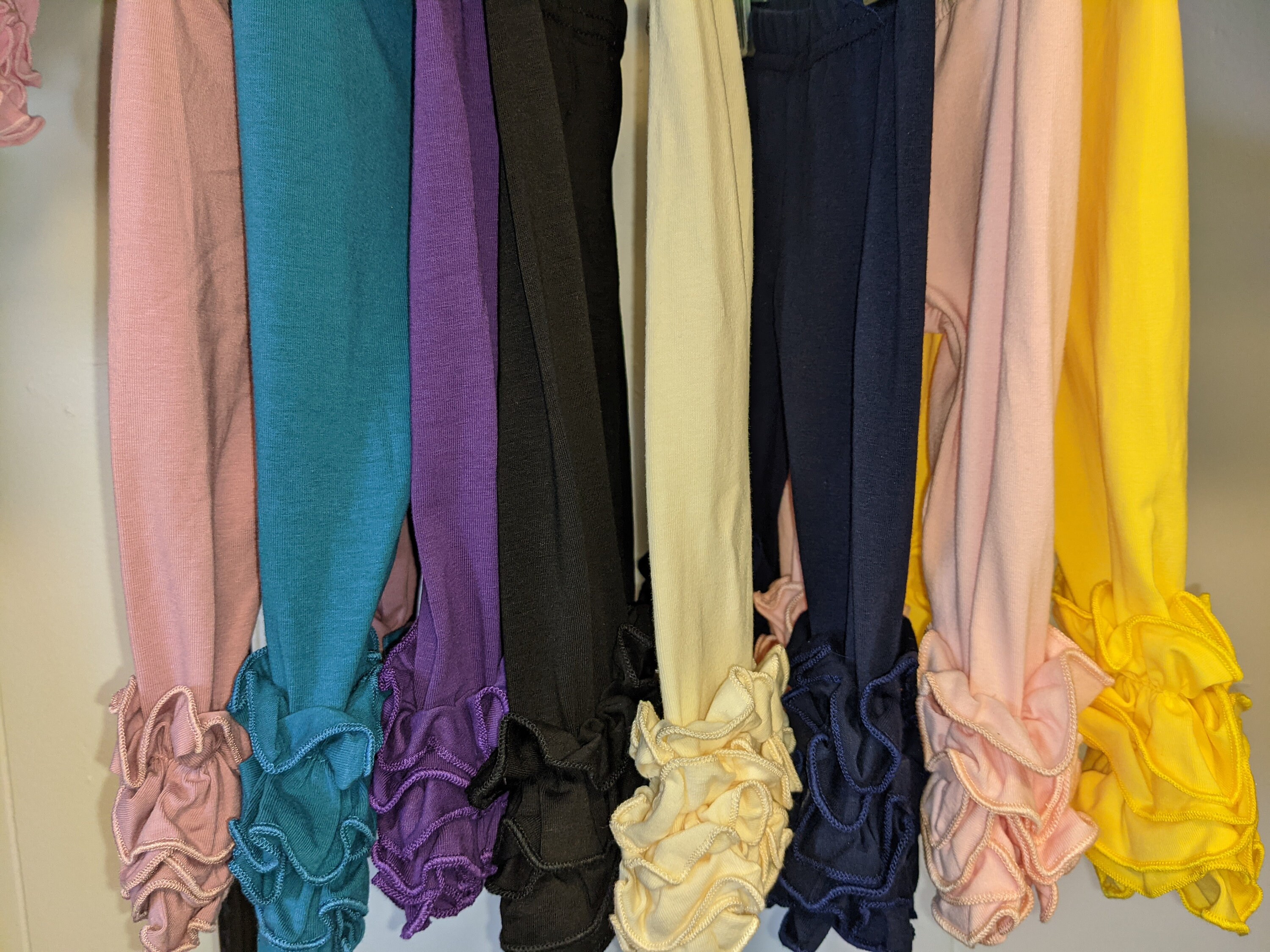 Wholesale icing cheap ruffle pants