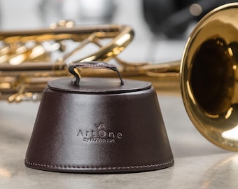 TRUMPET MUTE with handler - Lightweight Plunger Mute with Magnetic Attachment. Lightweight Practice Mute. Trumpet Accessories, Vegan Leather