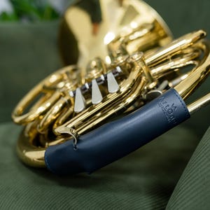 French Horn Hand Guard. Protection Cover for Secure Grip. XL size. Vegan leather wrap. Horn accessories. Gift for Musician.