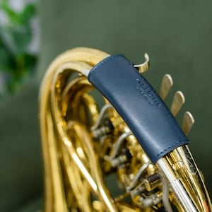 French Horn Hand Guard. Horn protection Size L. Faux leather. French horn protecting cover. French horn accessories. Gift for Musician
