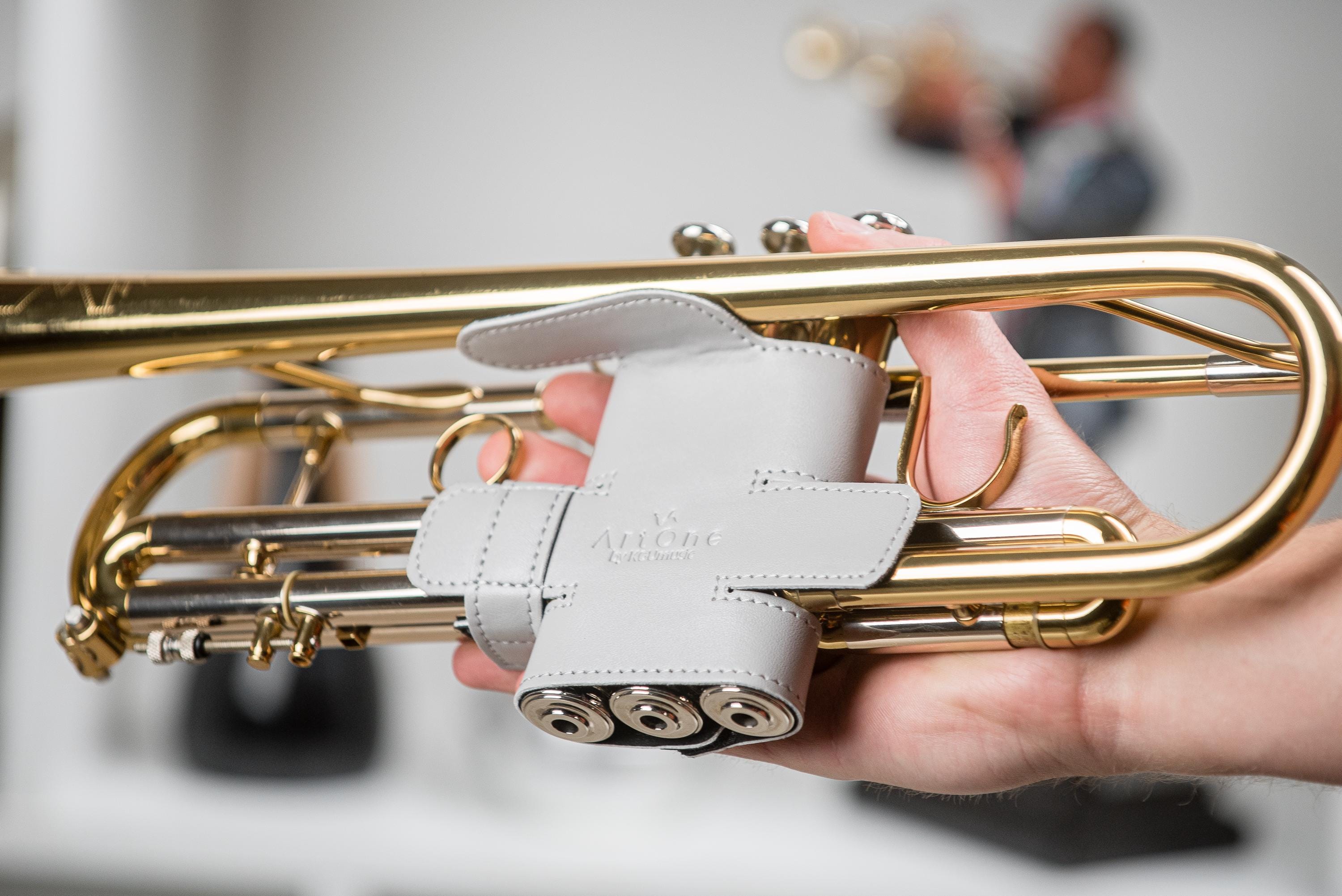 Trumpet valve cap - Etsy 日本 | Bach トランペット用バルブステム 