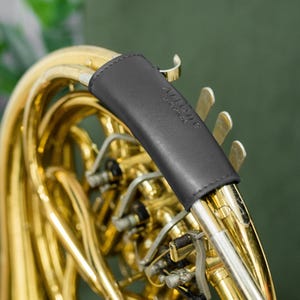 French Horn Hand Guard. Horn protection Size L. Faux leather vegan. French horn protecting cover. French horn accessories. Personalized gift