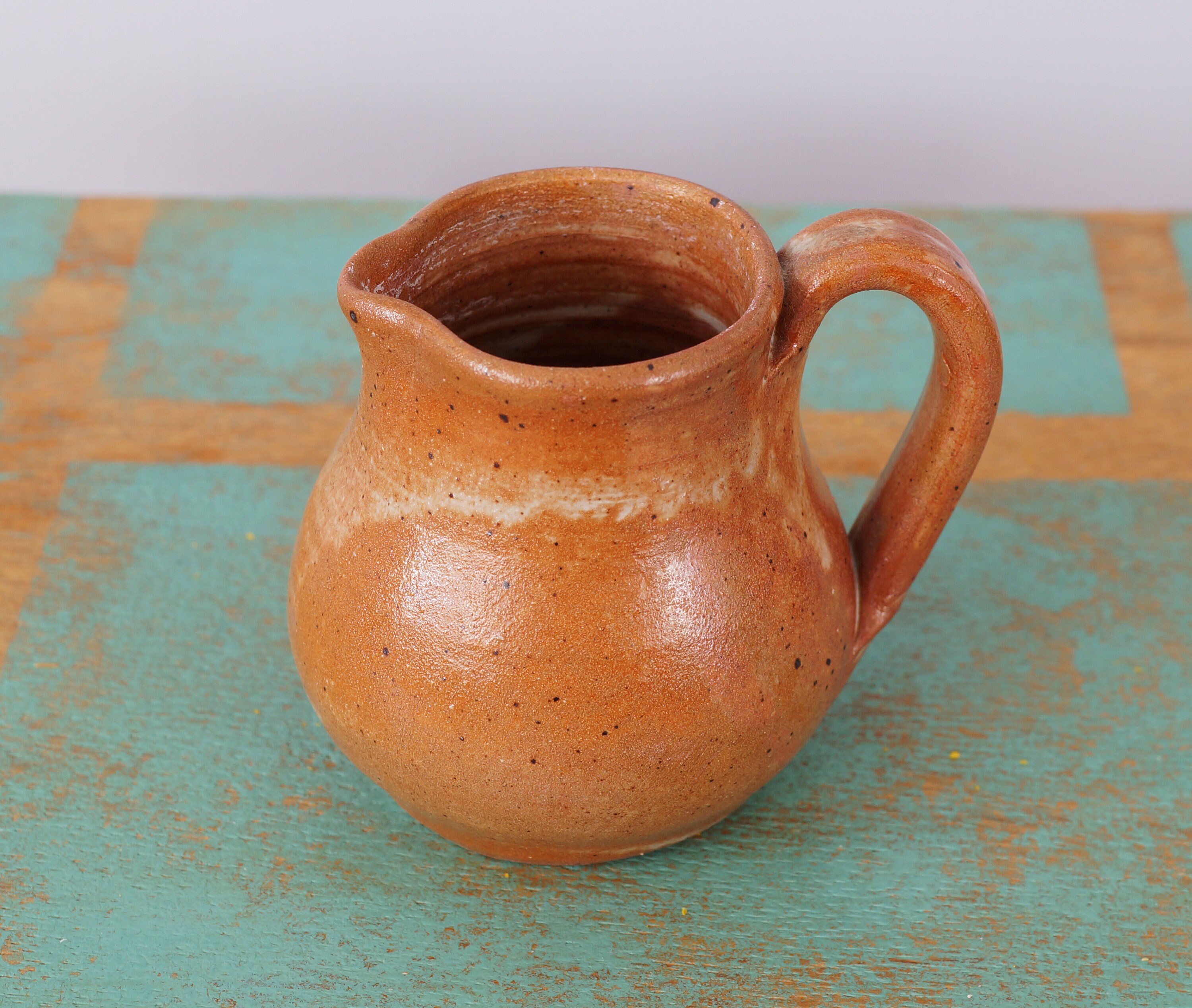 Petit Pichet en Grès Vintage