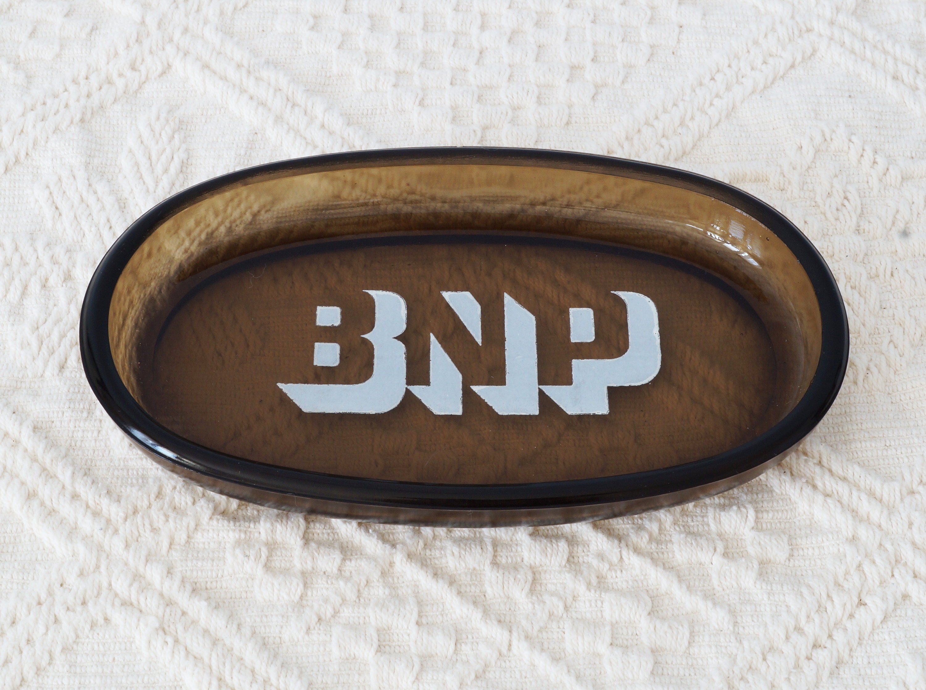 Cendrier ou Vide Poches Bnp Années 60 70 en Verre Fumé