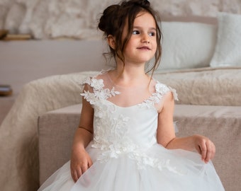 Lace Flower Girl Dress, Tulle Girl Dress, Ivory Flower girl gown, Girl Wedding dress