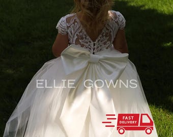 Tulle Flower Girl Dress with Satin Bow, Ivory Flower Girl Dress Lace, Boho Flower Girl Dress, Puffy Birthday Dress, Toddler dress