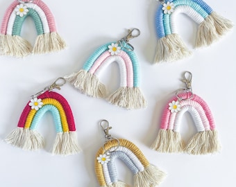 Porte-clés arc-en-ciel, Mini Arc-en-ciel, Porte-clés Boho, Arc-en-ciel en macramé, Arc-en-ciel en fil, Porte-clés en macramé, Charme de sac arc-en-ciel, Porte-clés mignon, Minimaliste