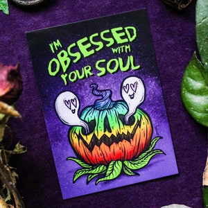Postkarte "Obsessed" - LGBTQ Valentinstag Karte Queer Love Postkarte Queer Paar Geschenk Valloween Spooky Cute Postkarte Gothic Grußkarte