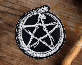 Naklejka winylowa Ouroboros: Pentagram węża, dekoracja okultystyczna z czarownicą