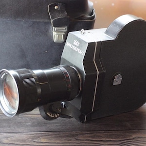 Krasnogorsk 3 Movie Camera 16mm FULL SET Meteor-5-1 Leather case